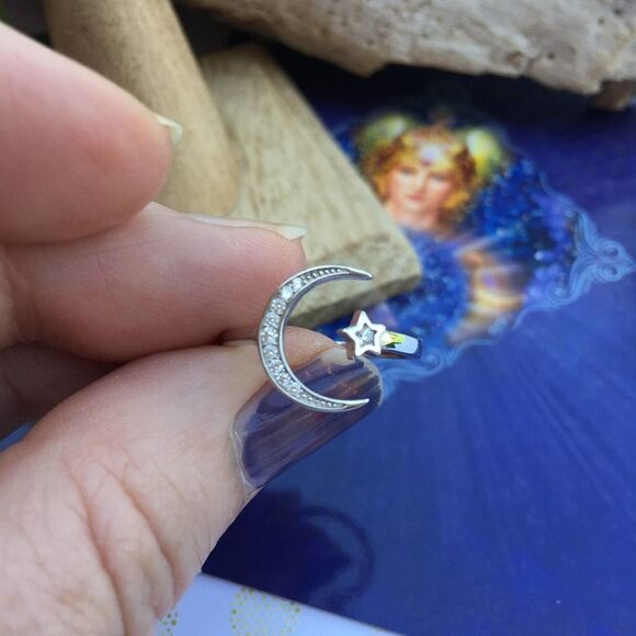 Crescent Moon & Star Sterling Silver CZ Ring - Picture 7 of 8